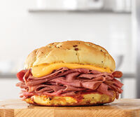 Arby's Classic Beef 'n Cheddar